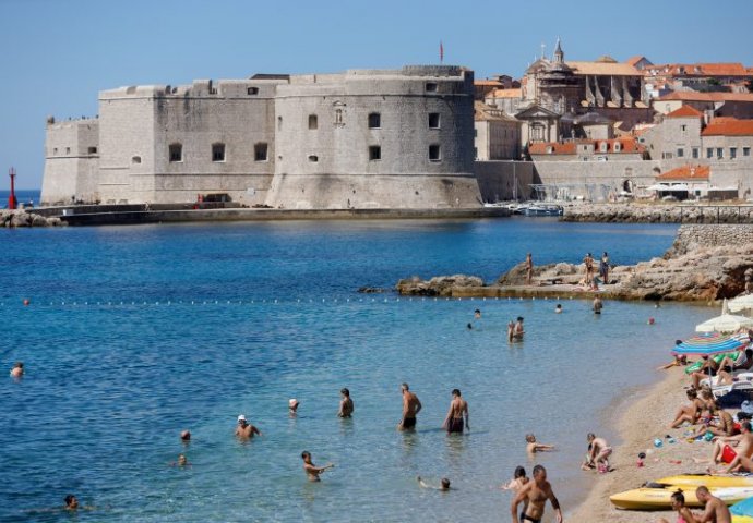 Dubrovnik zabranio dolazak S KOFERIMA NA TOČKIĆE: Kazne vrtoglavo visoke