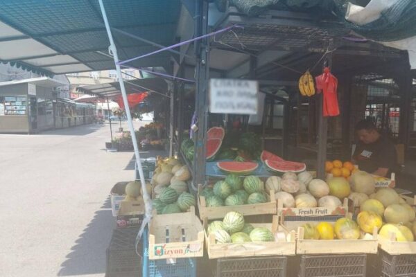 CRNOGORCI PREŠLI IGRICU, GLEDAJTE KAKO PRODAJU LUBENICE: Region se CIJEPA OD SMIJEHA, ovo samo na Balkanu MOŽE (FOTO)