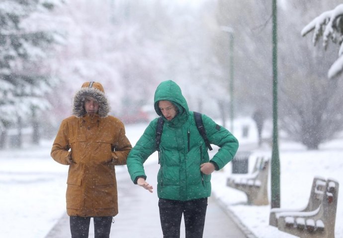 SPREMITE SE ZA PRAVU ZIMU: Nakon proljetnih temperatura, stižu nam i sniježne padavine